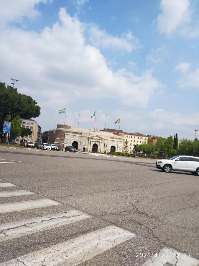 Mavipagi Lägenhet Verona Exteriör bild